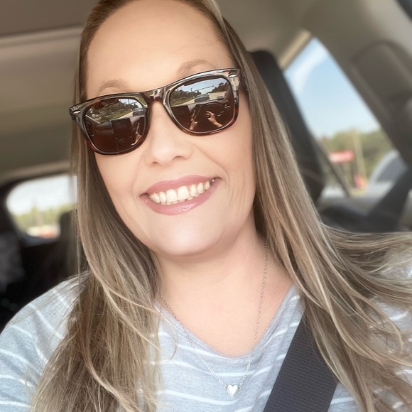 Meet your Posher, Sarah - Picture 4 of 9